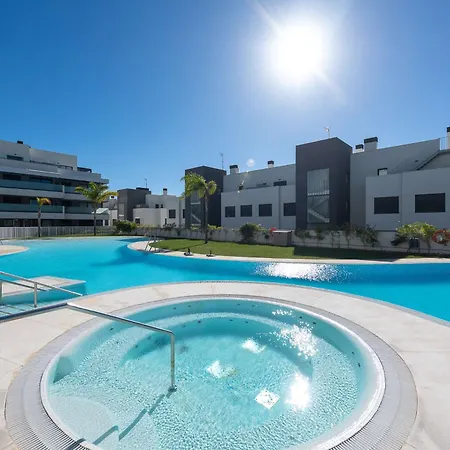 3 Bedroom In The Heart Of La Cala Apartment *