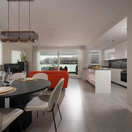 Apartment 3 Bedroom In The Heart Of La Cala *
